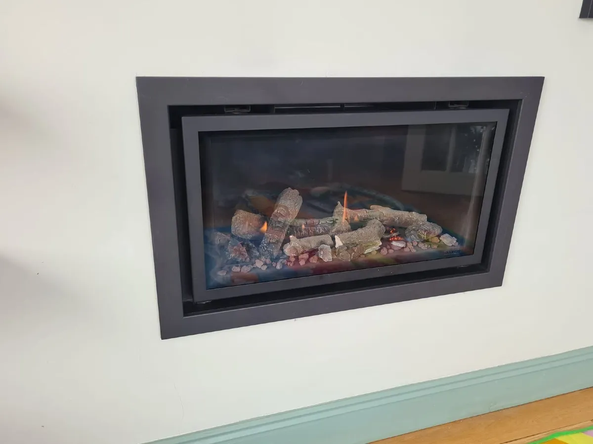 Gazco Studio 1 Heater In built gas heater - Image 3