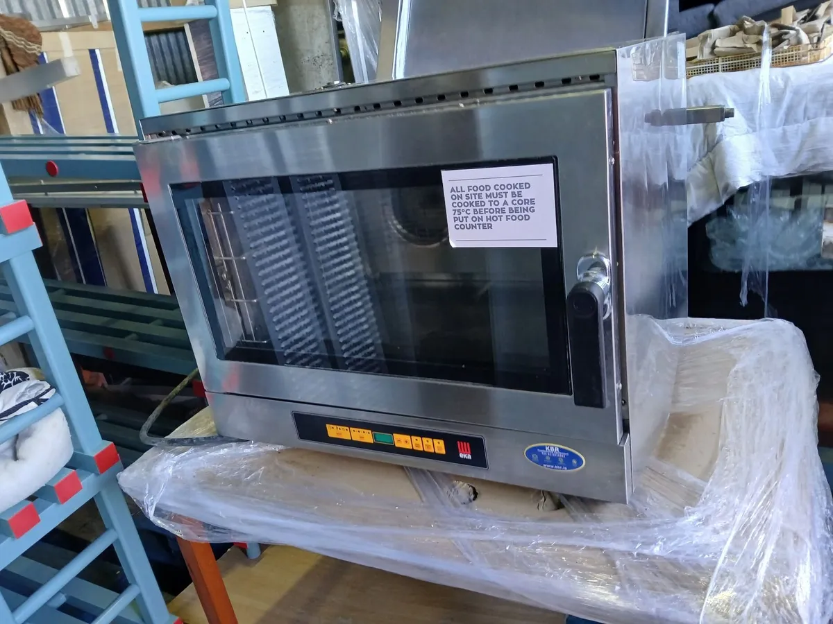 Catering  oven/ x cafe...as new ...delivered - Image 3