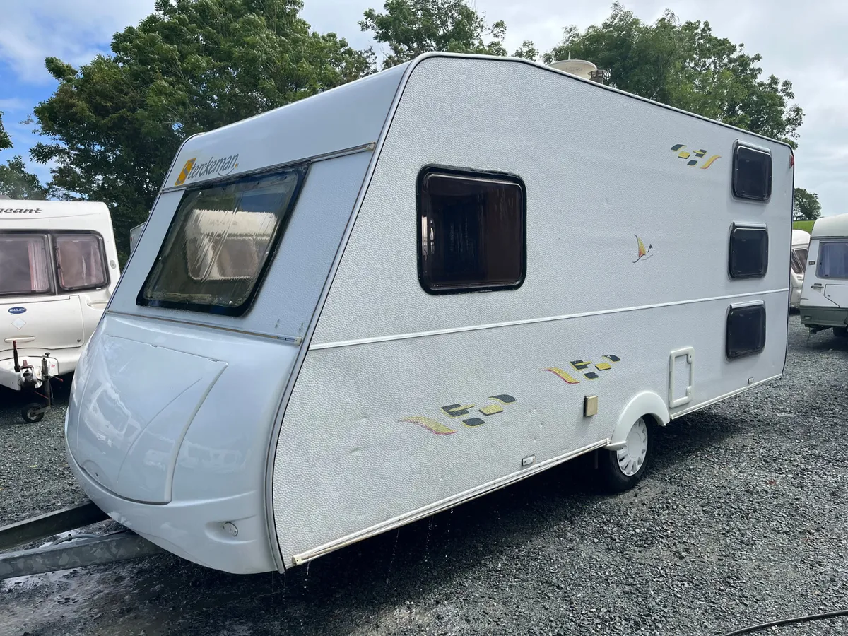 Stunning layout triple bunk. 🚨 Bargain.🚨 - Image 4