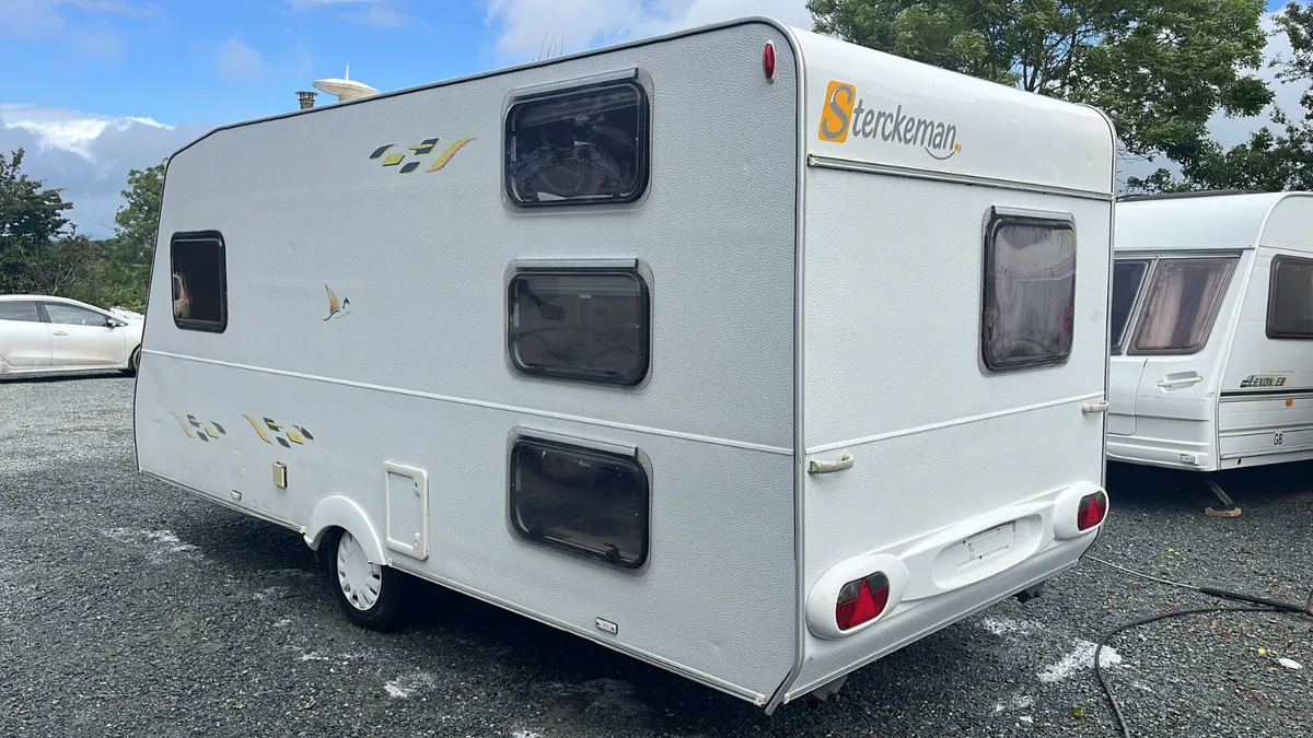 Stunning layout triple bunk. 🚨 Bargain.🚨 - Image 1