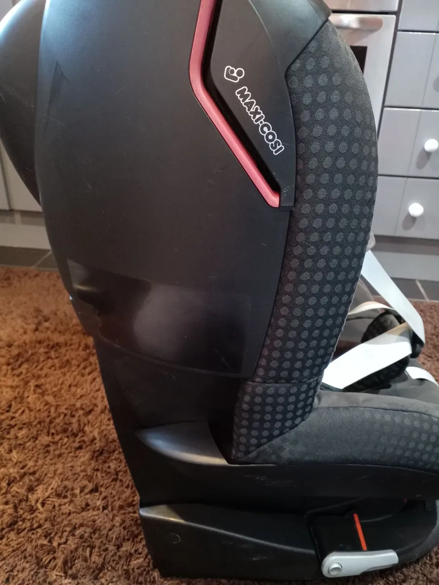 Car seat - Image 2