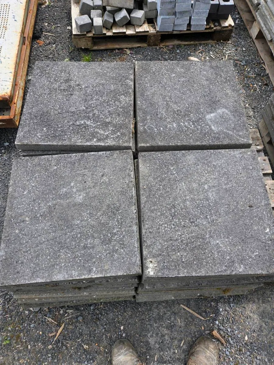 Second hand  paving slabs - Image 1