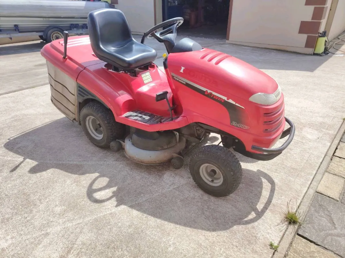 Honda 2417 ride on - Image 2