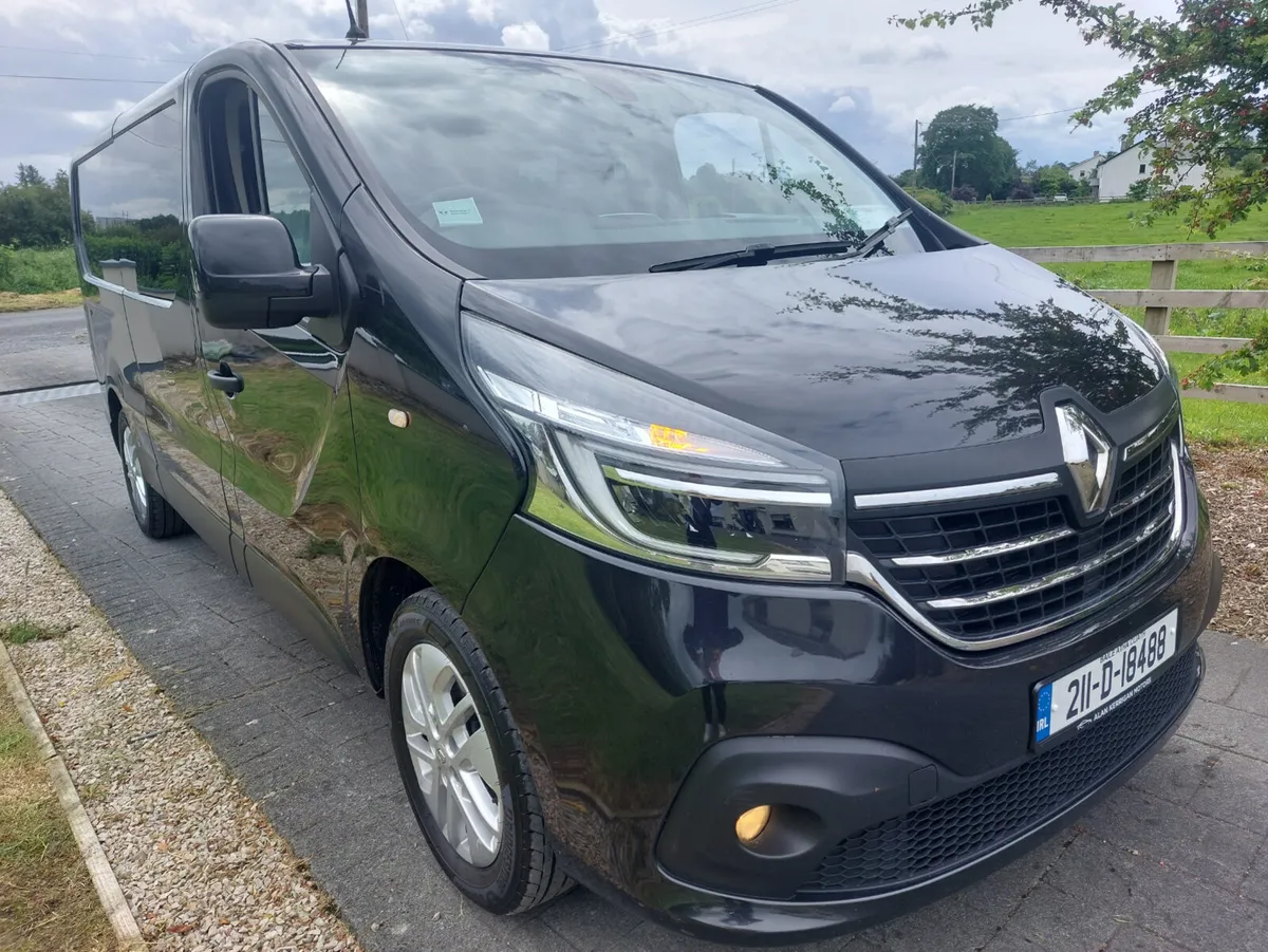 TRAFIC 2021' SPORT / 6 SEATER CREWCAB - Image 1