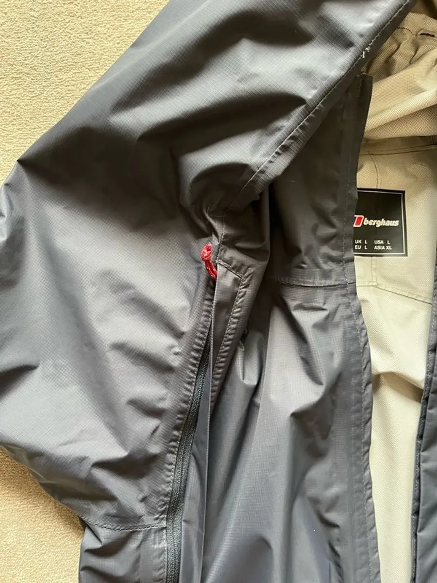 Berghaus Mens Rain Jacket - Image 4