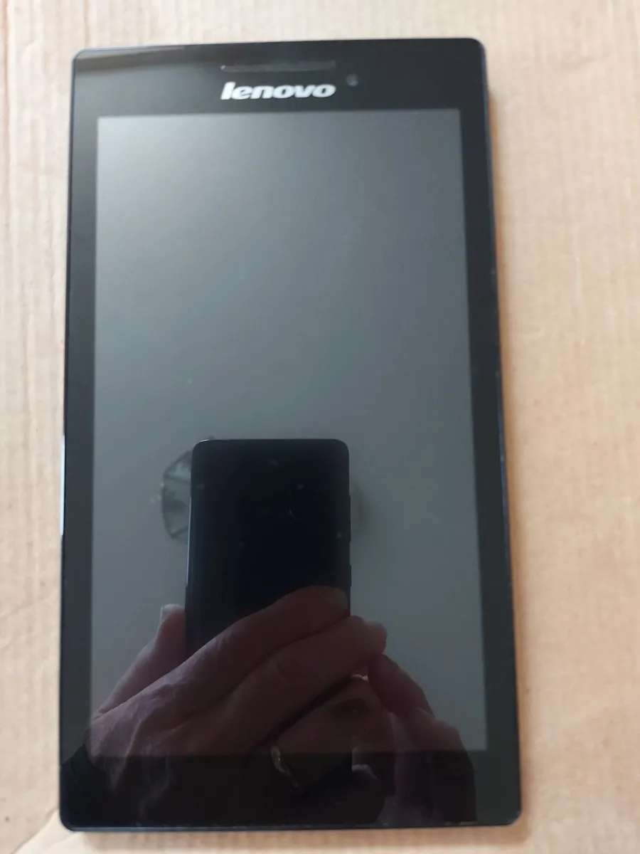Lenovo Tab 2 Tablet, Model A7-20F,  8GB, Blue - Image 2