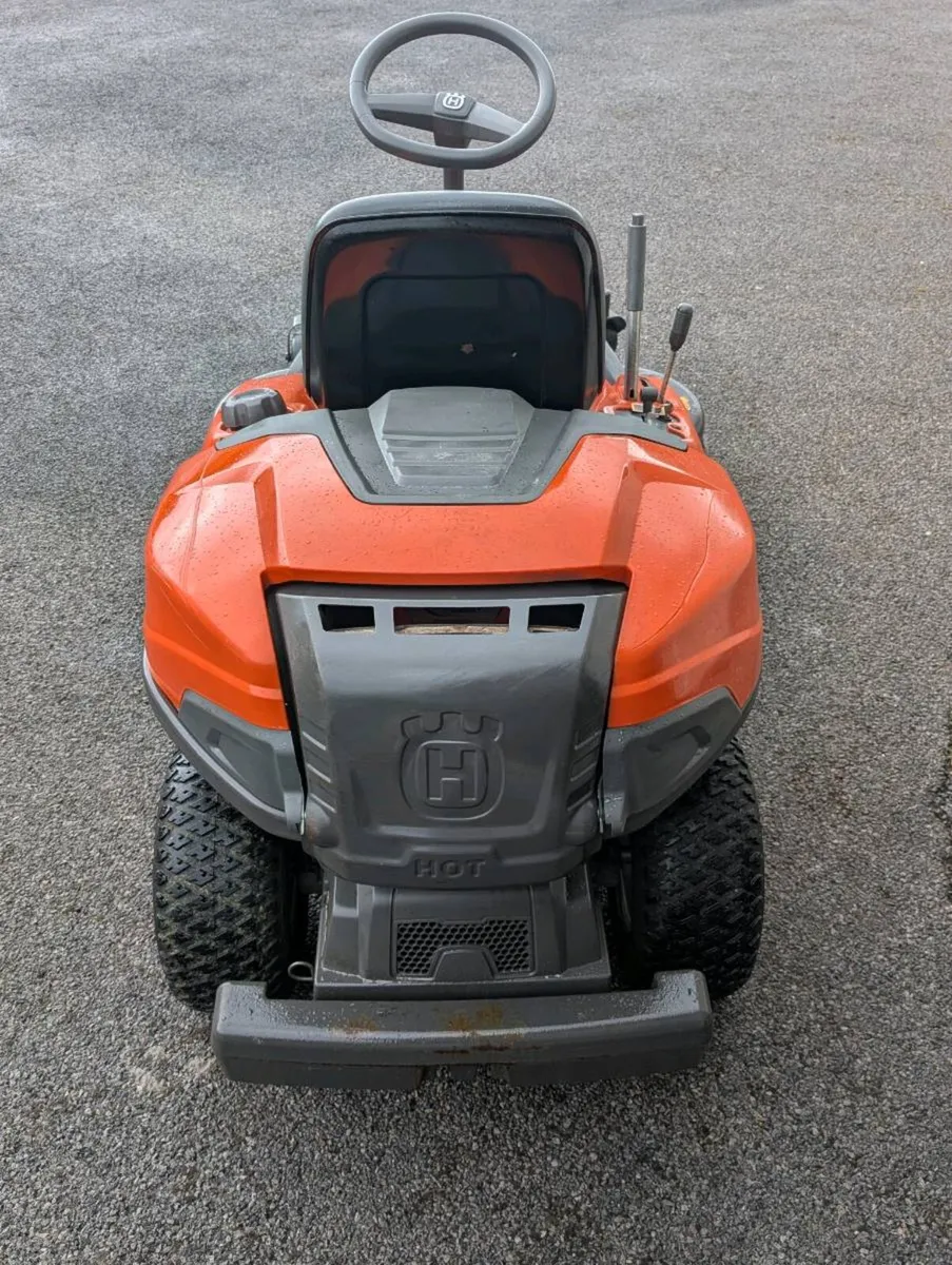 Husqvarna Rider R320 AWD Lawnmower - Image 3