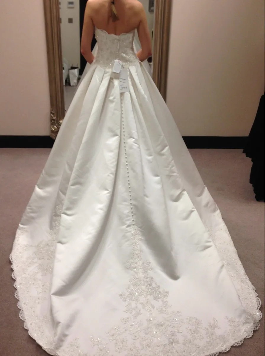 Wedding dress ~ Lady Juliette - Image 2