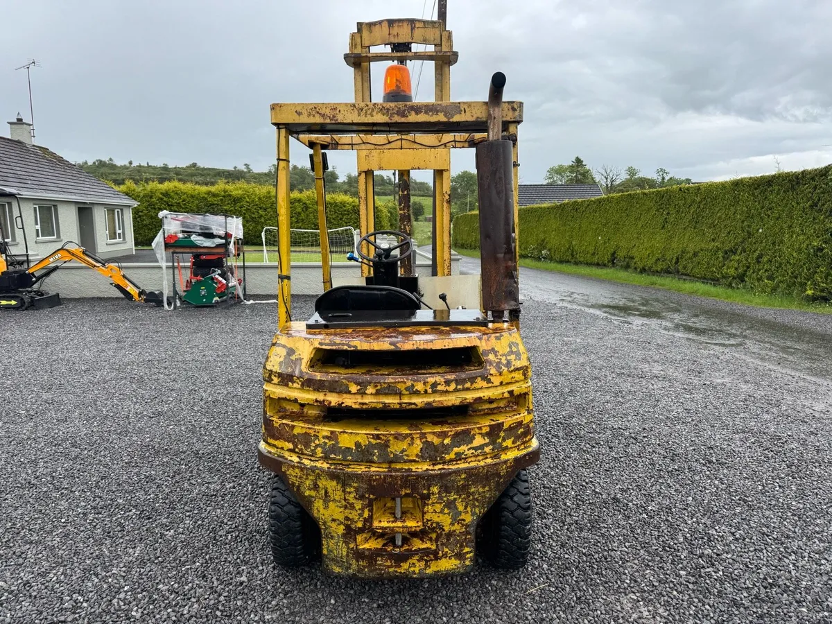 Bonser 2.5 ton diesel forklift - Image 4