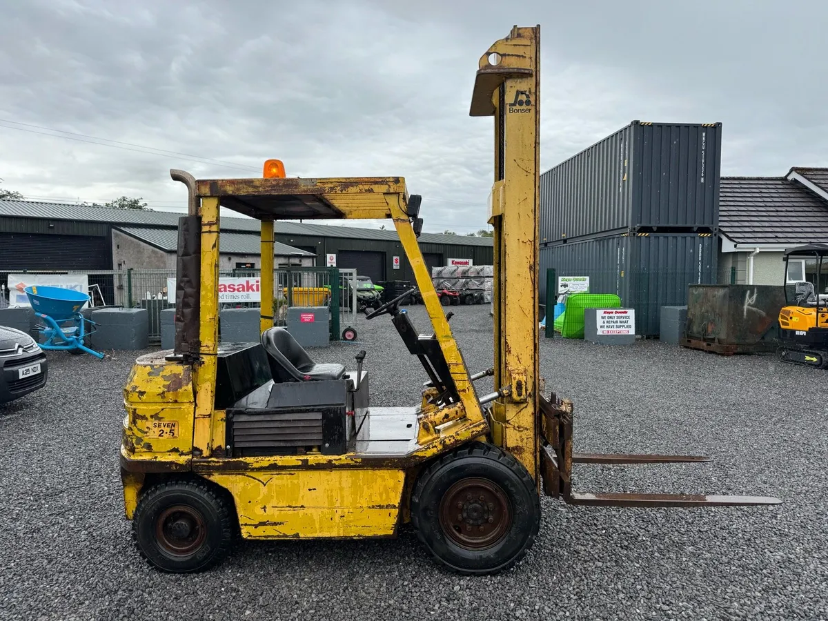 Bonser 2.5 ton diesel forklift - Image 3