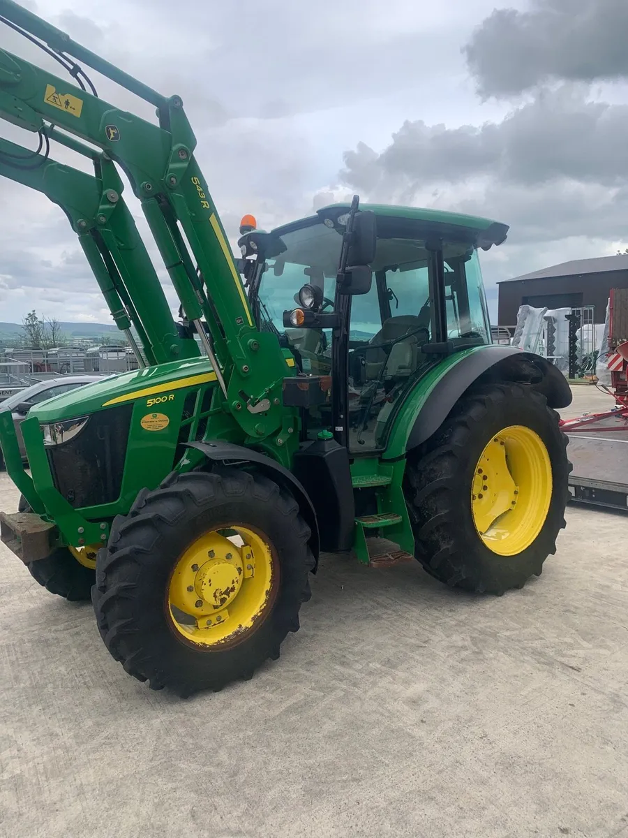 John Deere 5100R - Image 2