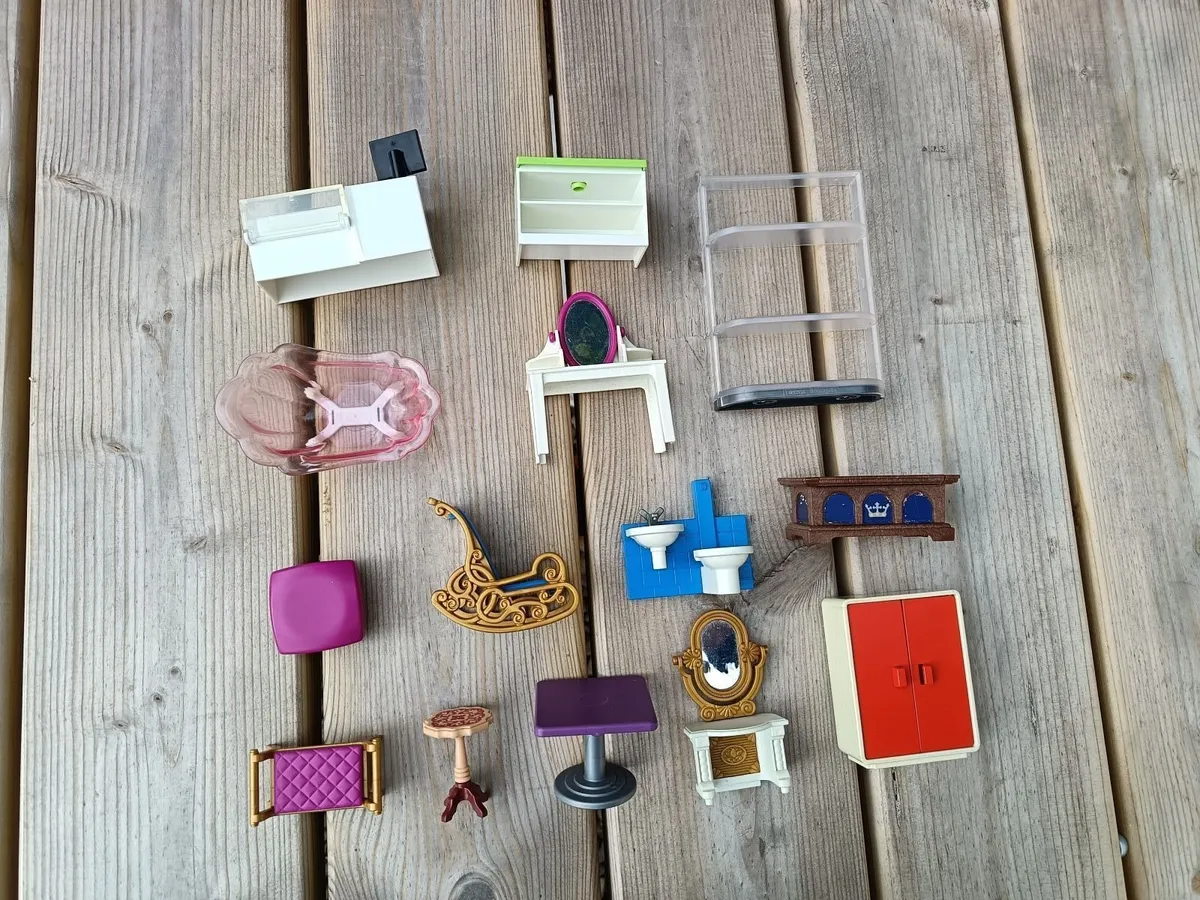 Assorted playmobil furniture - Image 1