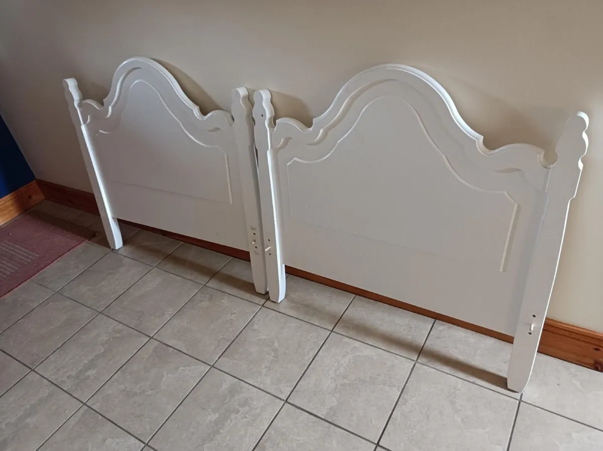 Single Beds - Image 4