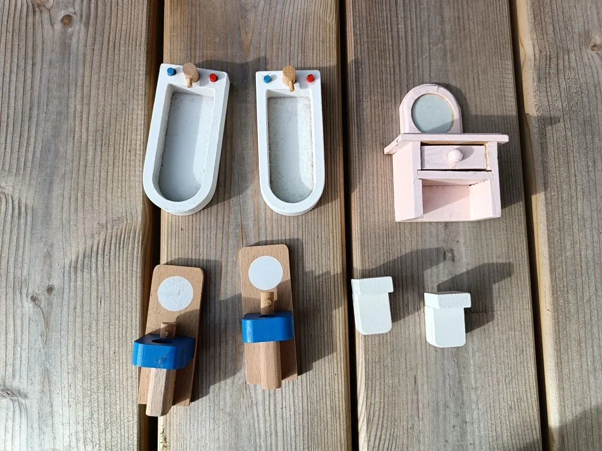 Wooden toy furniture - Image 4