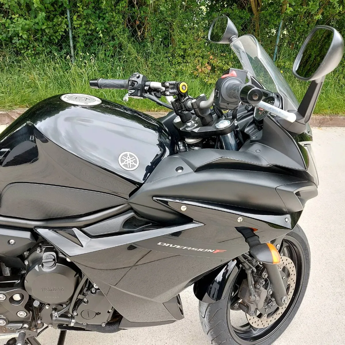 YAMAHA XJ6 DIVERSION - Image 4
