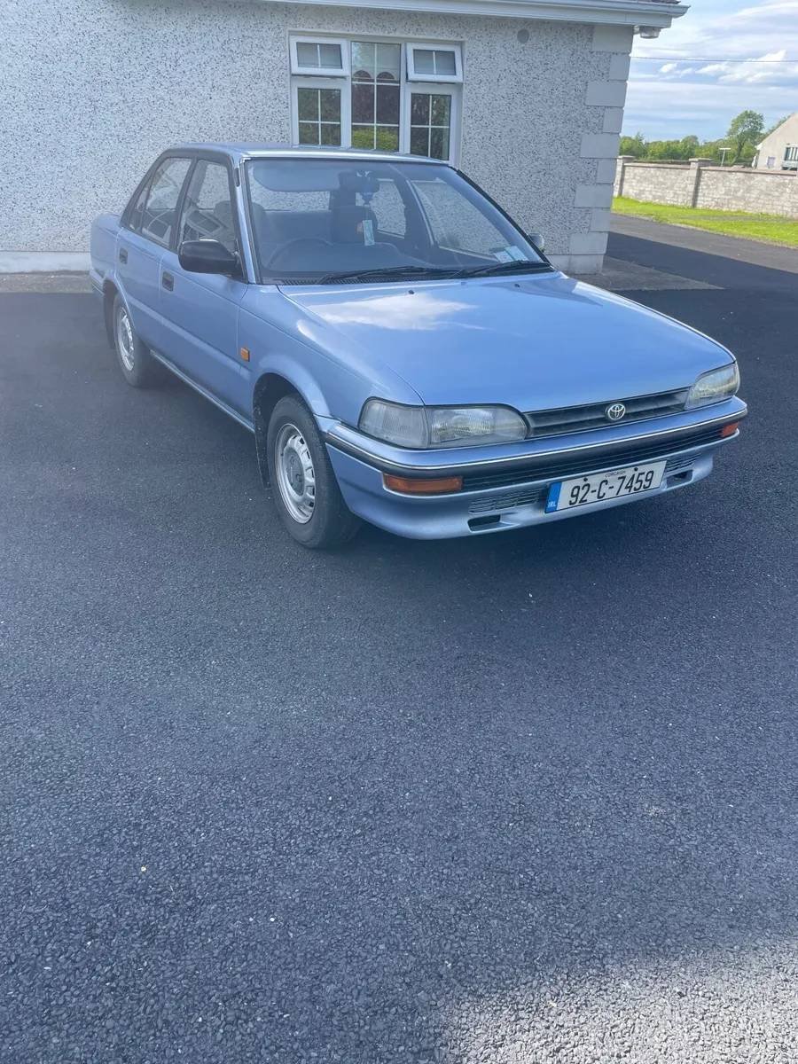 Toyota Corolla 1992 - Image 1
