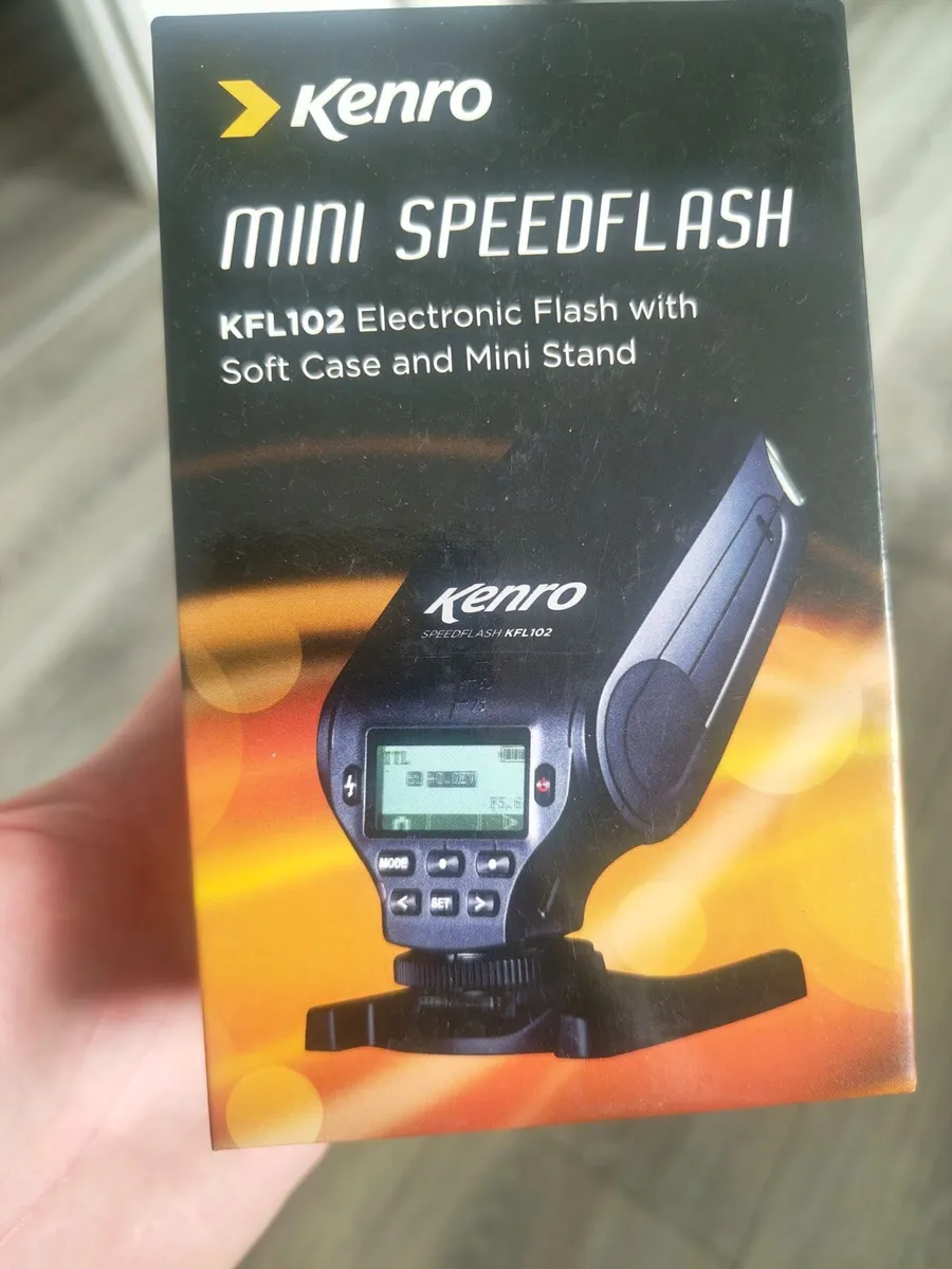 Brand New Kenro Mini Speed flash Sony & Canon - Image 2