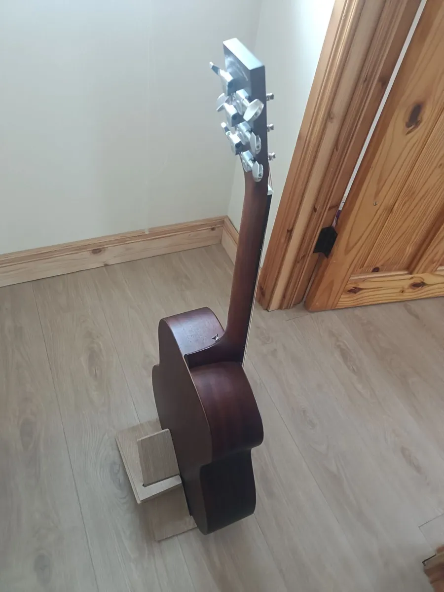 Acoustic Guitar - Image 2