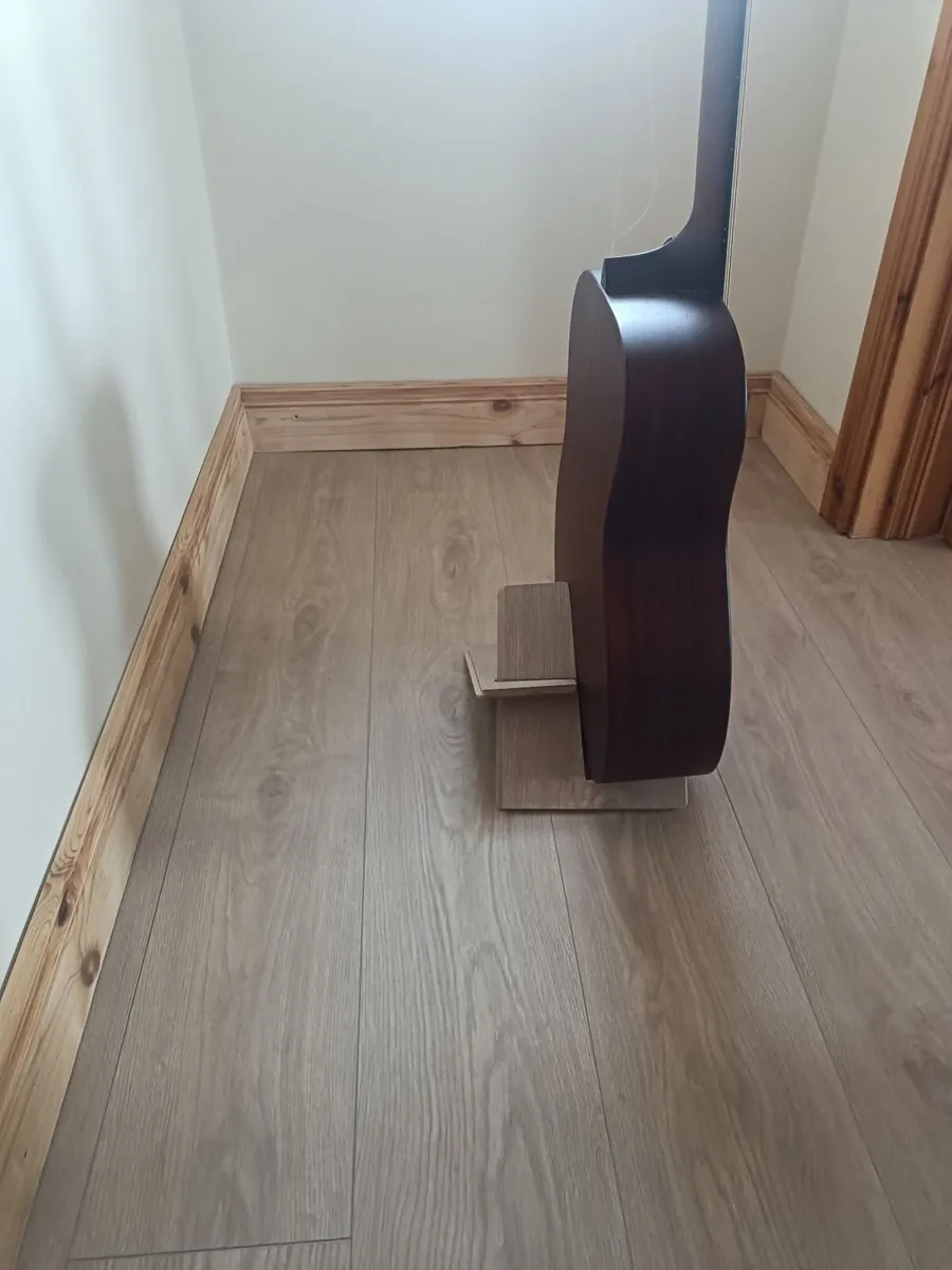 Acoustic Guitar - Image 3