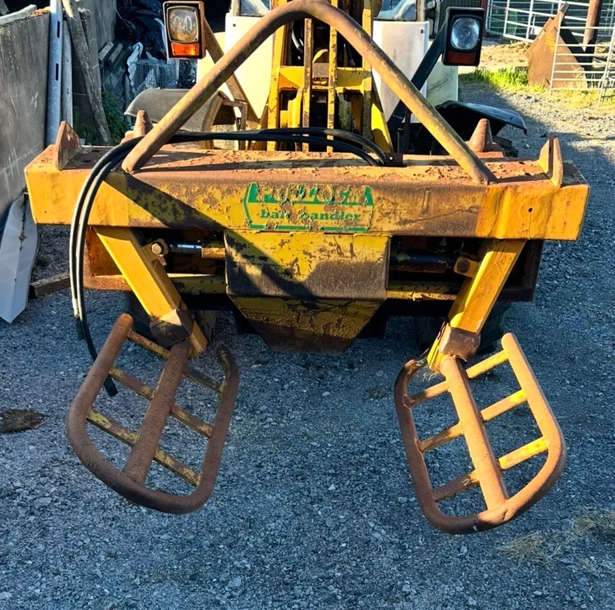 Bale handler - Image 1
