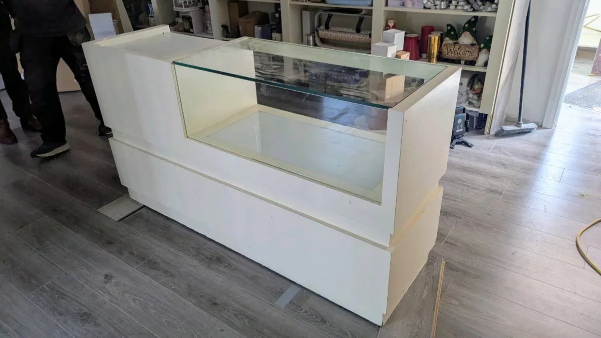 Shop Counter - Image 2