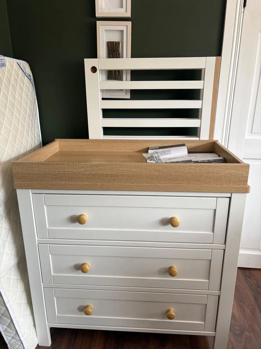 Cot and changing table - Image 2
