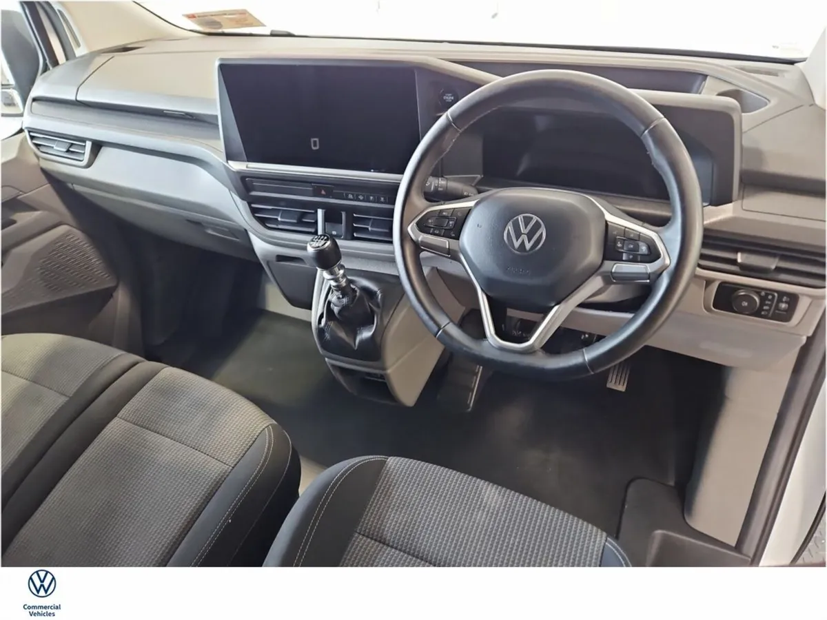 Volkswagen Transporter TRENDLINE LWB 150BHP, Air c - Image 2
