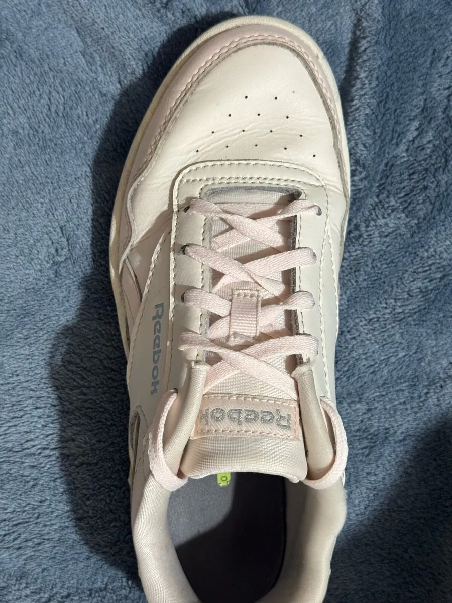 Reebok sneakers runners woman girl Size 36 - Image 3