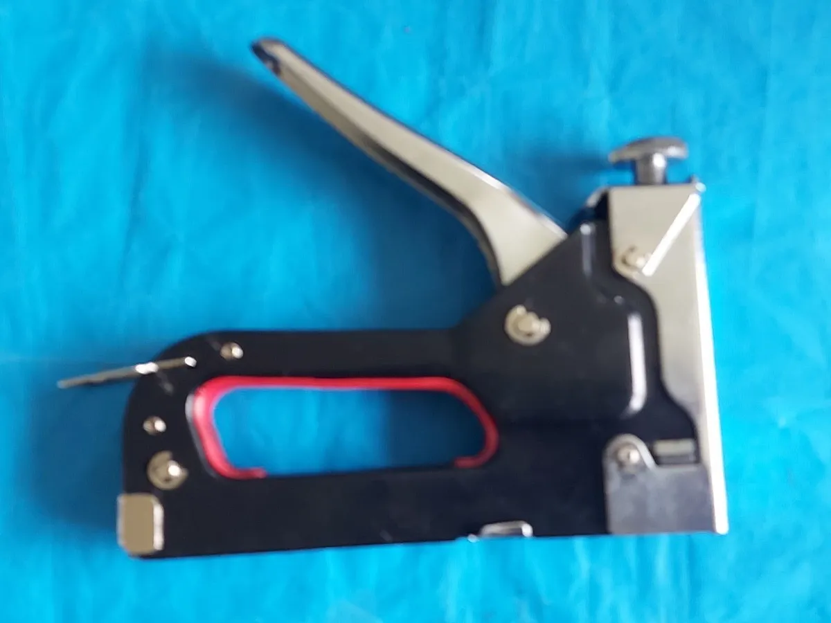 Staple Gun in New Condition - used the once only - Image 2