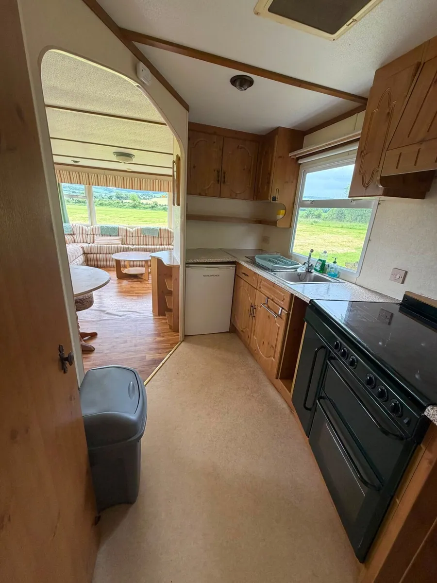 Mobile Home - Image 3