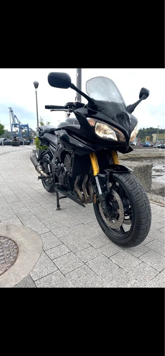 2011 Yamaha Fazer 800 (FZ8) – €6,000 - Image 1