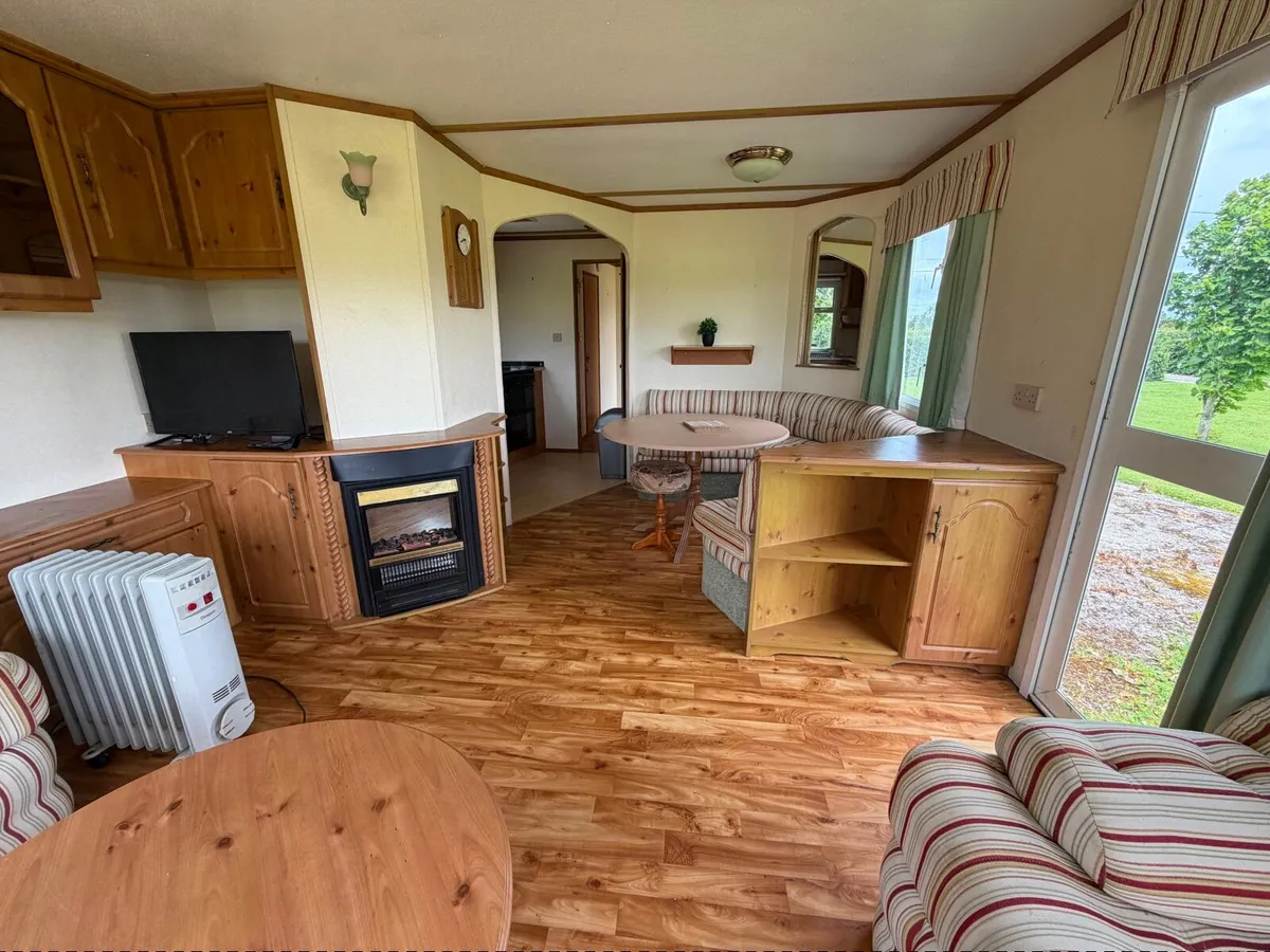 Mobile Home - Image 4