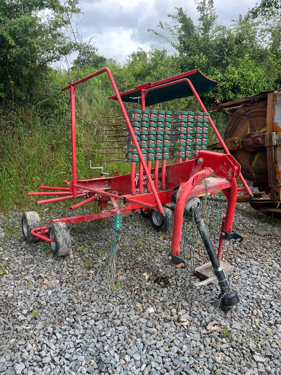 Kverneland rake - Image 1