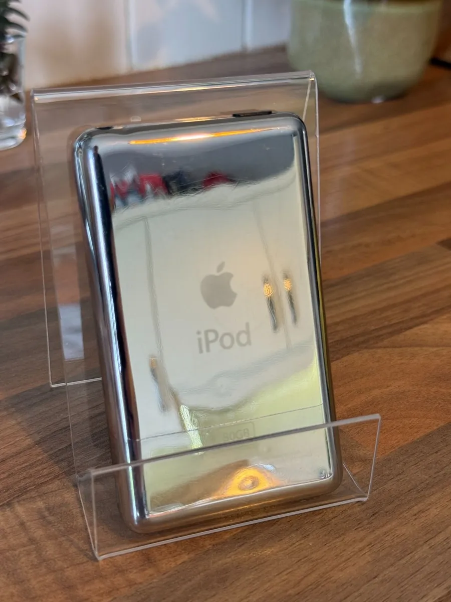iPod Classic 6th Gen 80GB - Image 4
