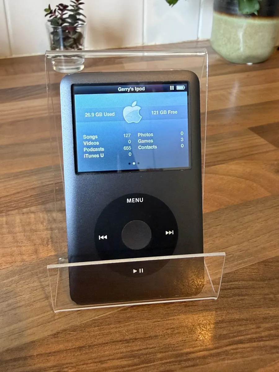 iPod Classic 6th Gen 160GB - Image 2