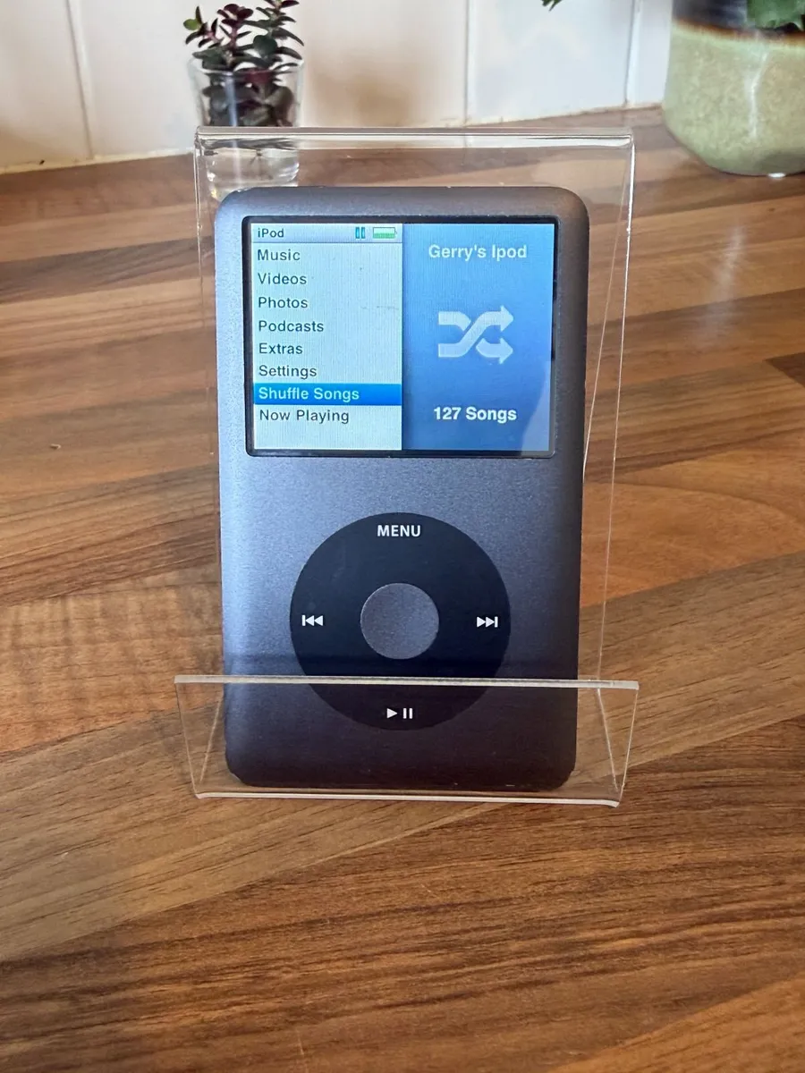 iPod Classic 6th Gen 160GB - Image 3