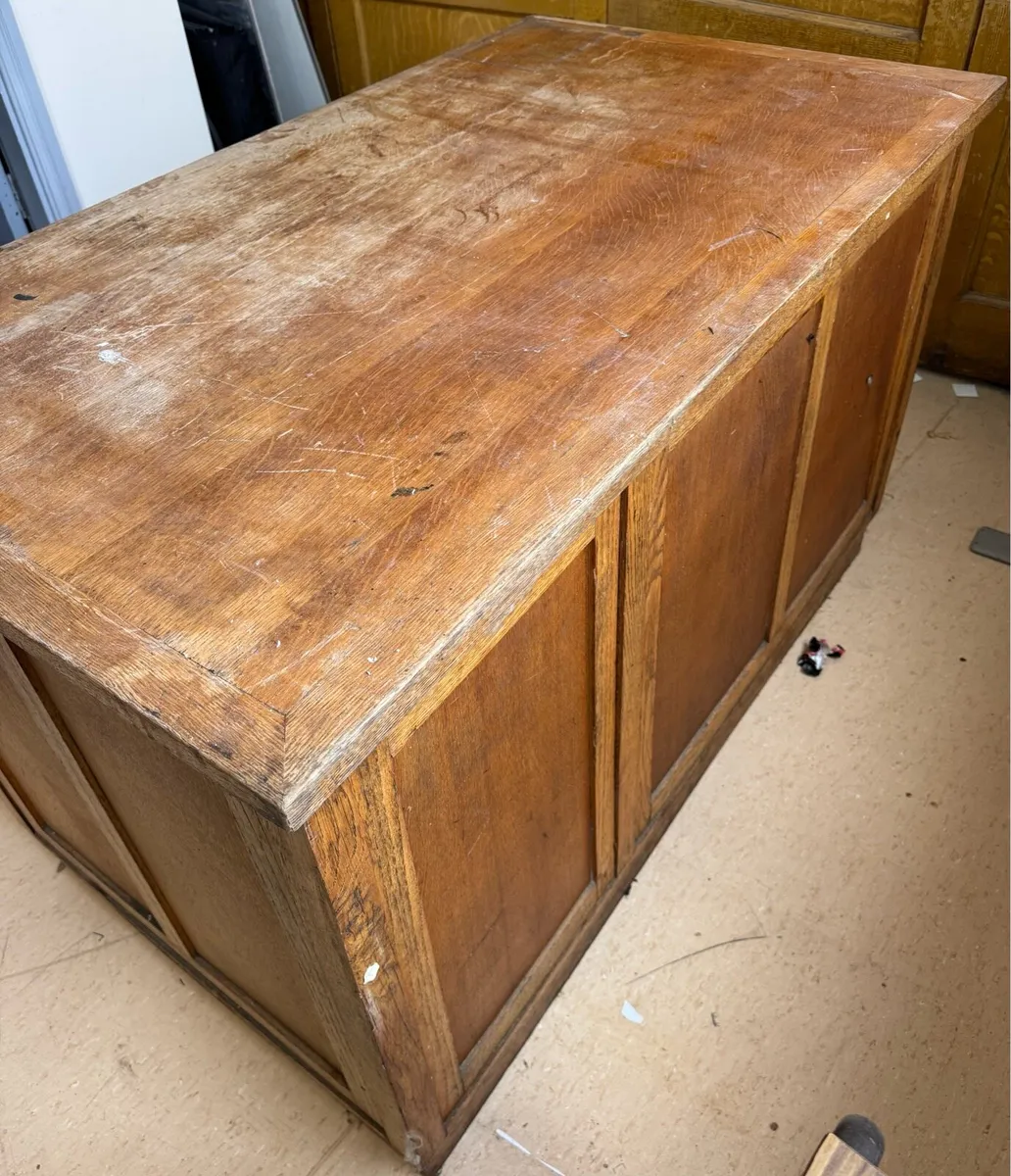 Desk - Image 2
