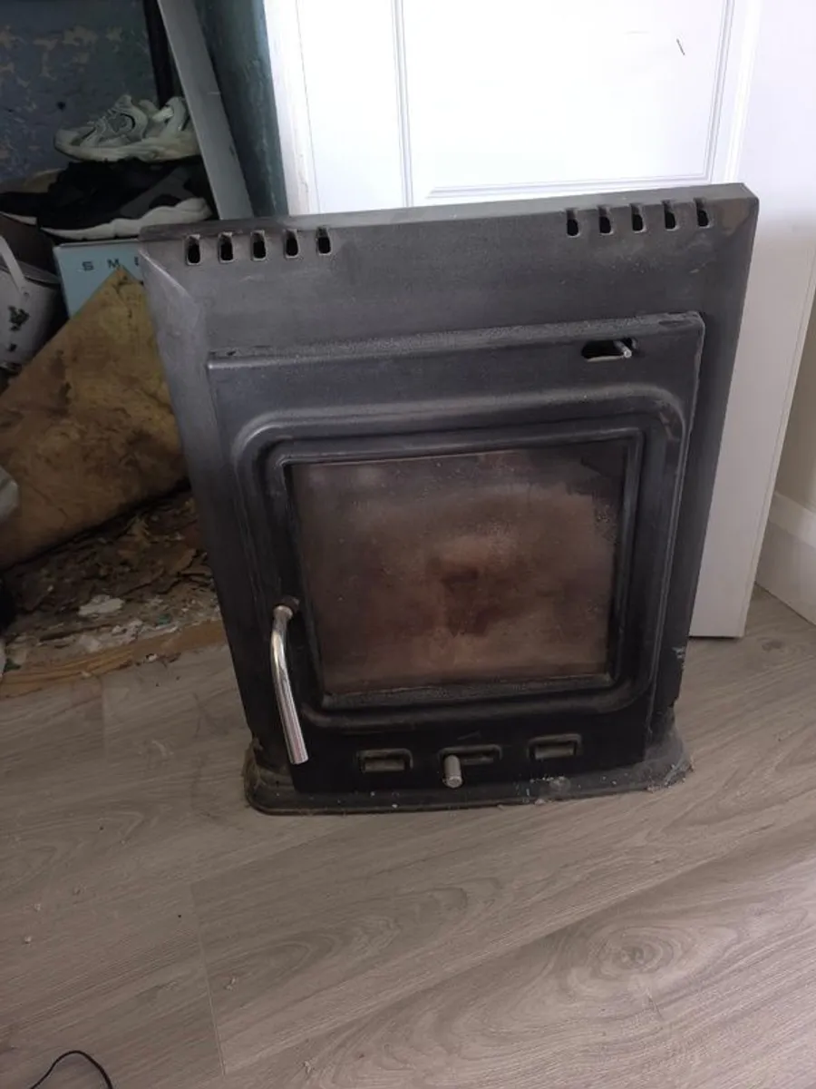 Stove - Image 1
