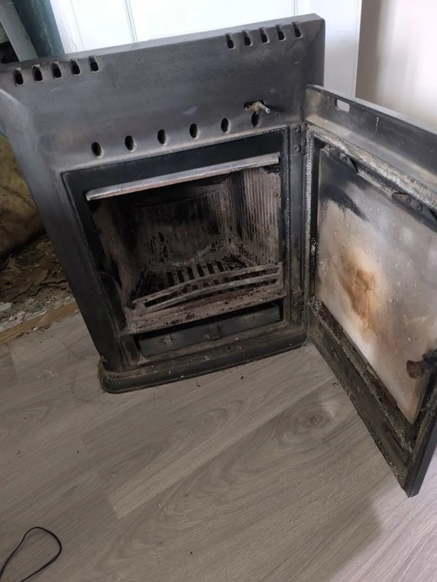 Stove - Image 2
