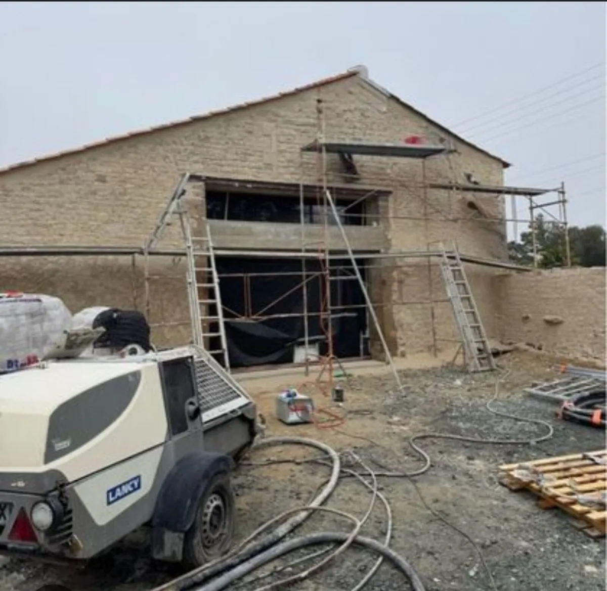 Plastering-pump screed machinr