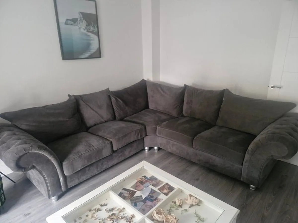 Sofa - Image 3