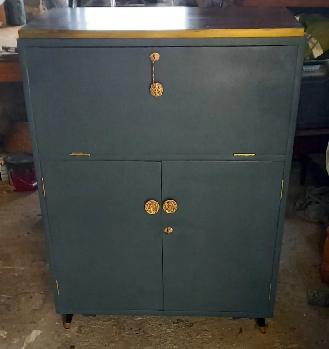 Vintage cabinet - Image 1