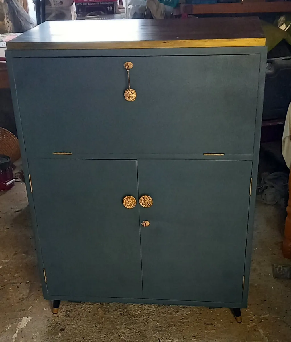 Vintage cabinet - Image 2