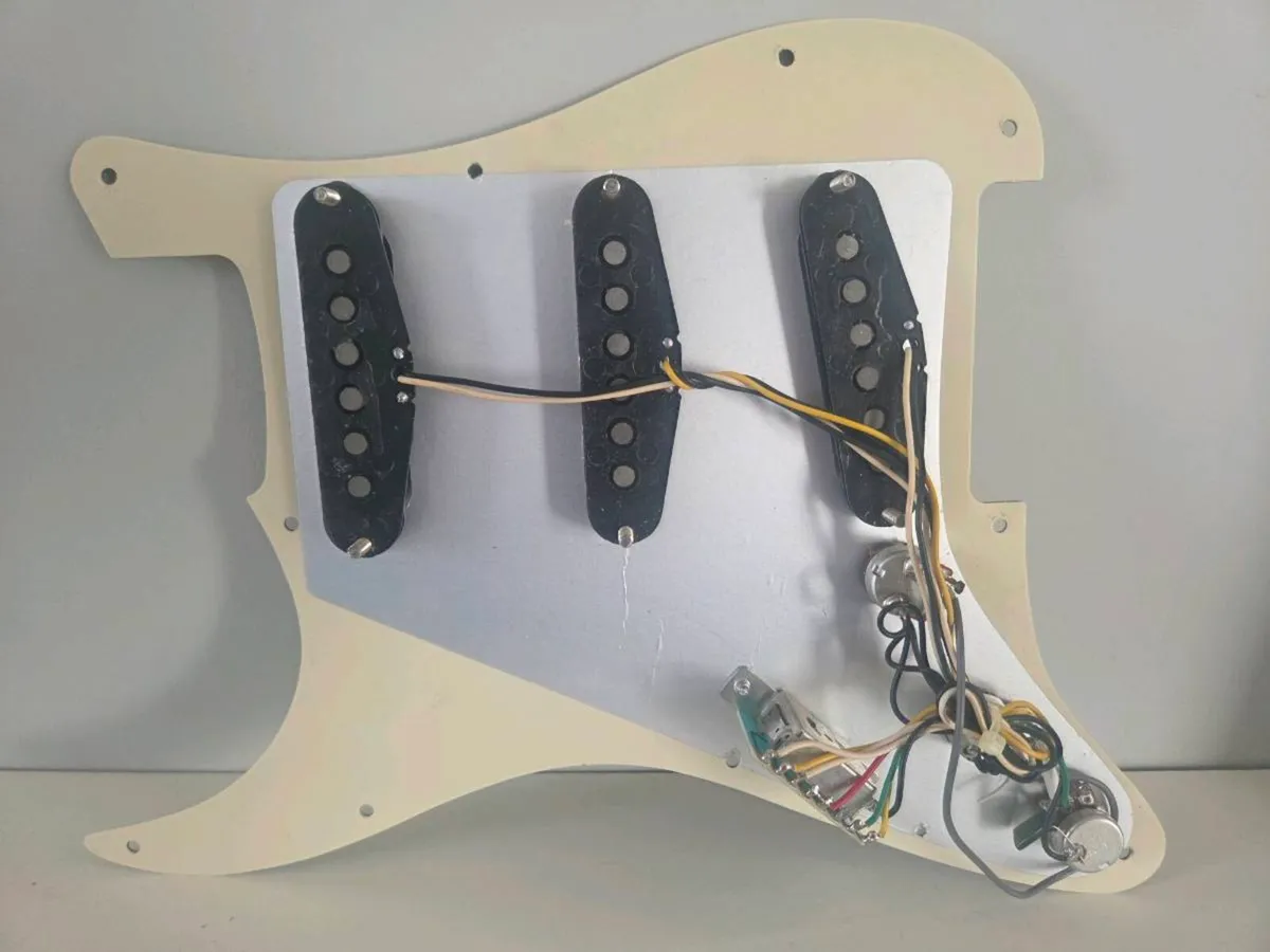 Squier Standard Series Strat Loaded Pickguard - Image 4