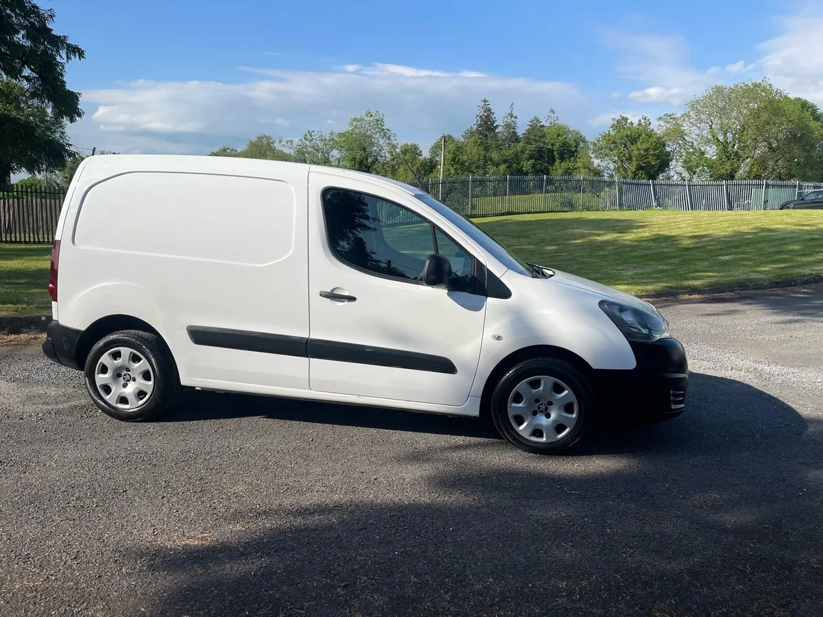 182 peuget partner 1.6 diesel 3 seater doe 01/27 - Image 2