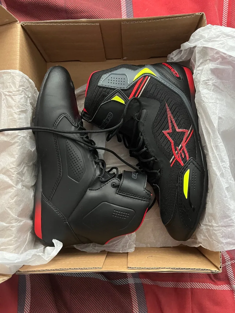 Alpinestars motorbike boots - Image 3