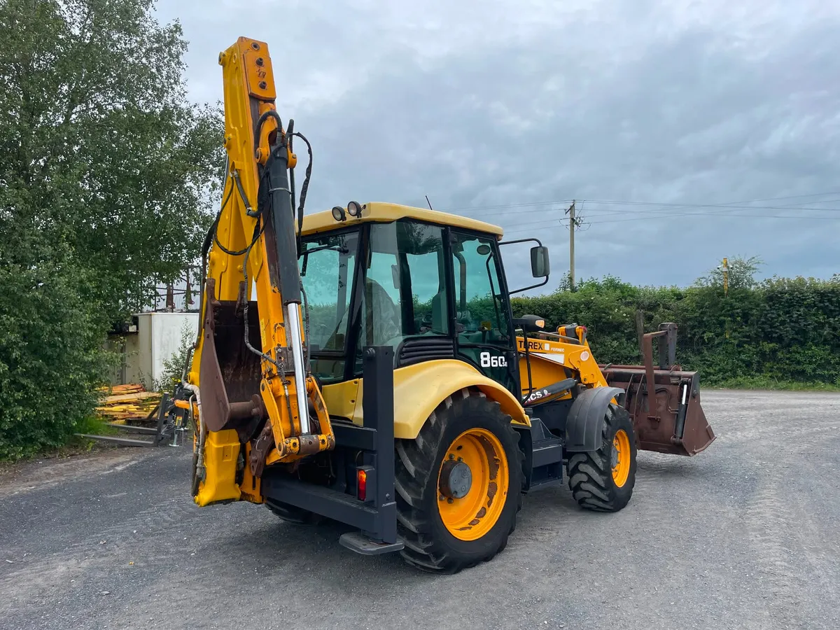 Fermac 860 Digger Loader - Image 3