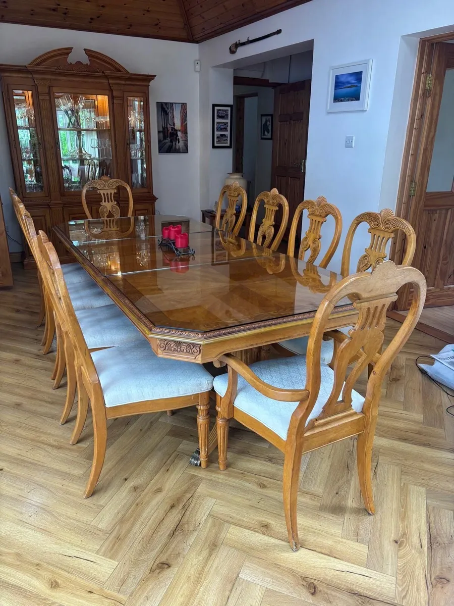 Walnut dining table & matching Cabinet - Image 1