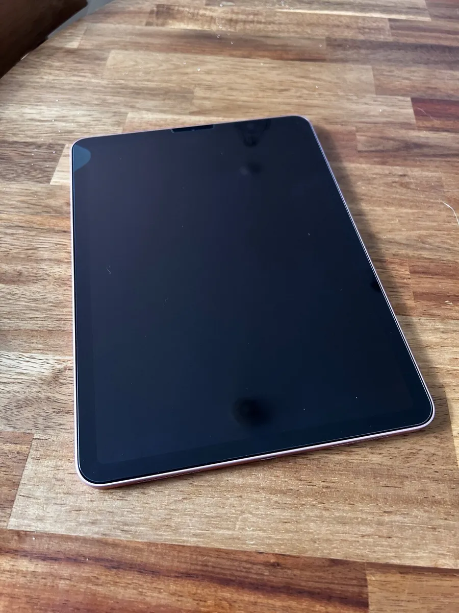 Ipad Air 2020 (4th Generstion) - Image 1