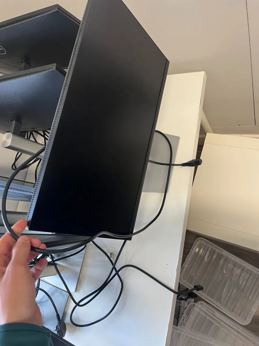 Dell P2222H 22" Full HD IPS Monitor - Image 3